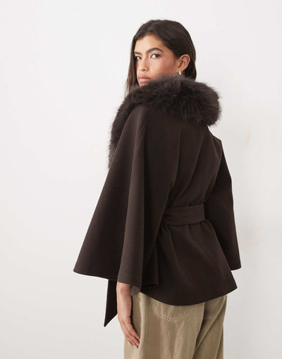 Frieda Cape-Jacke mit Flauschkragen